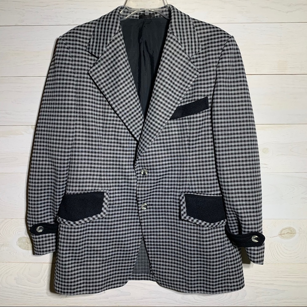 Vintage houndstooth blazer